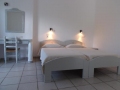 manos-hotel-paros-4